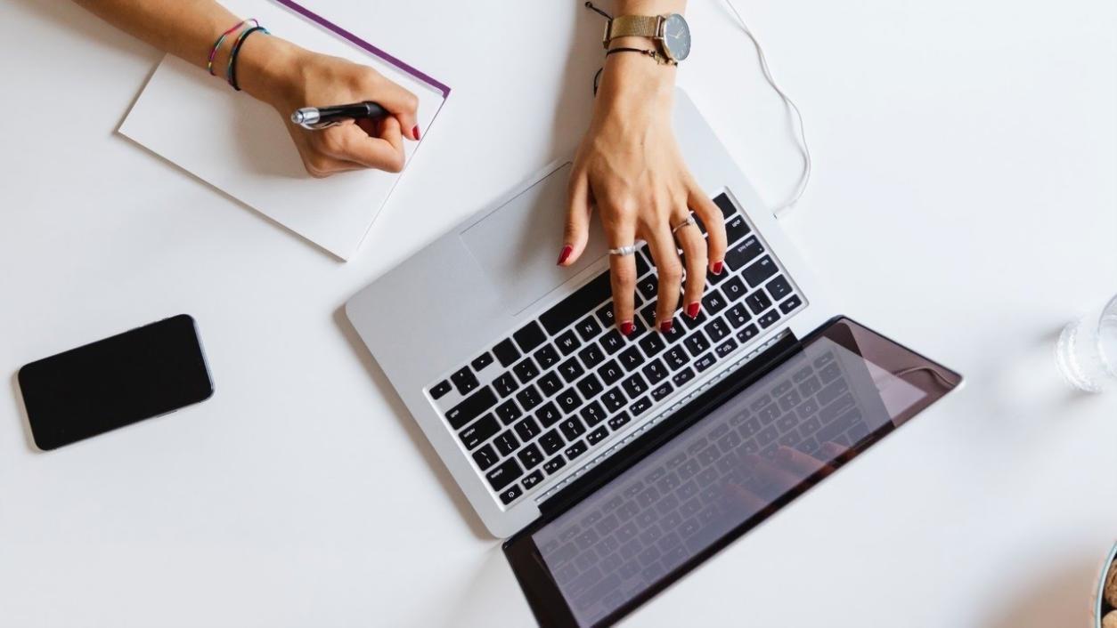 Interaktive Bildungsressourcen zur Förderung der persönlichen Entwicklung